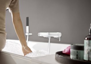 Смеситель для ванны Hansgrohe Finoris 76420700