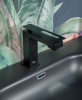 Смеситель для раковины Boheme Q чёрный 141-BB