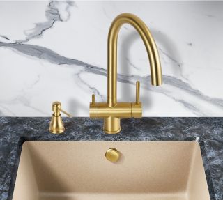 Смеситель для кухни Milacio Ultra MCU.554.GD под фильтр с краном для питьевой воды брашированное золото