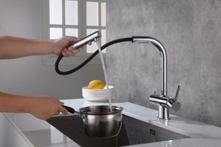 Смеситель для кухни Timo Saona с выдвижной лейкой хром 2356/00FL